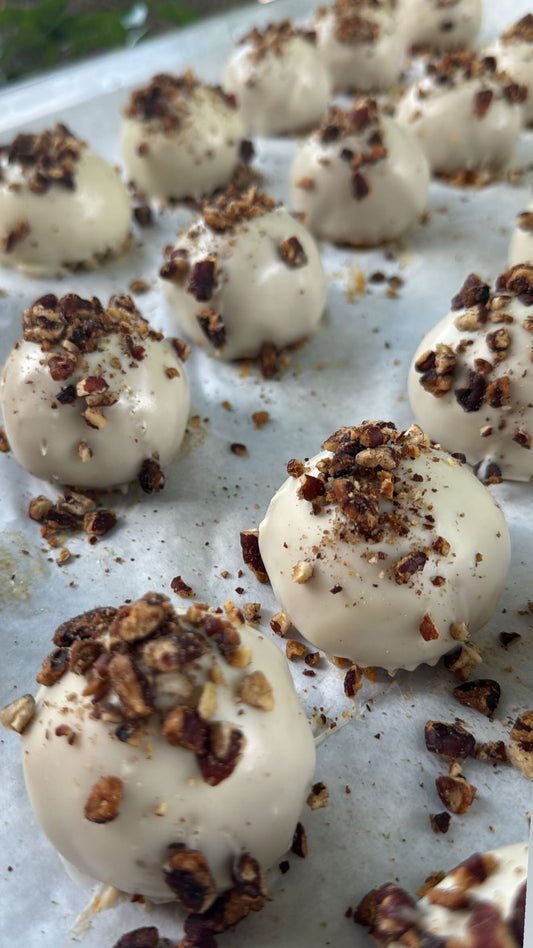 Carrot cake truffle